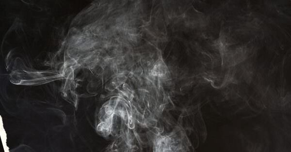 タバコのヤニ汚れ問題:原状回復の判例