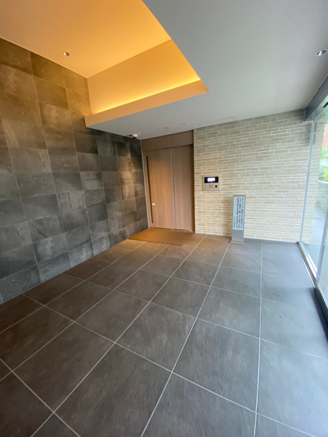 LINE_ALBUM_220626_1-1